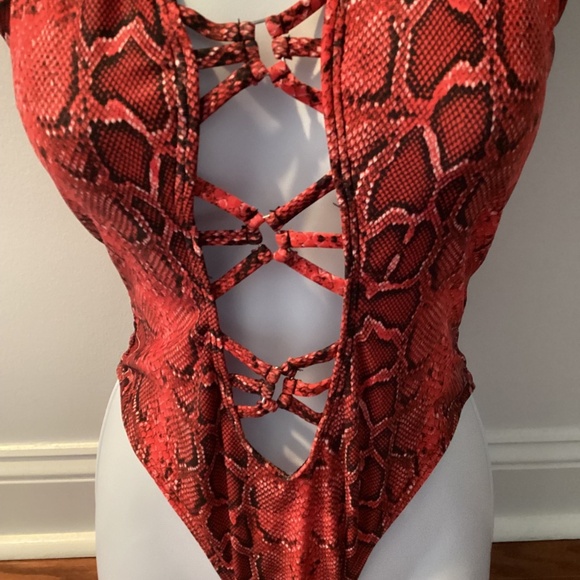 SNAKESKIN PRINT ONE-PIECE SWIMSUIT - Picture 3 of 6